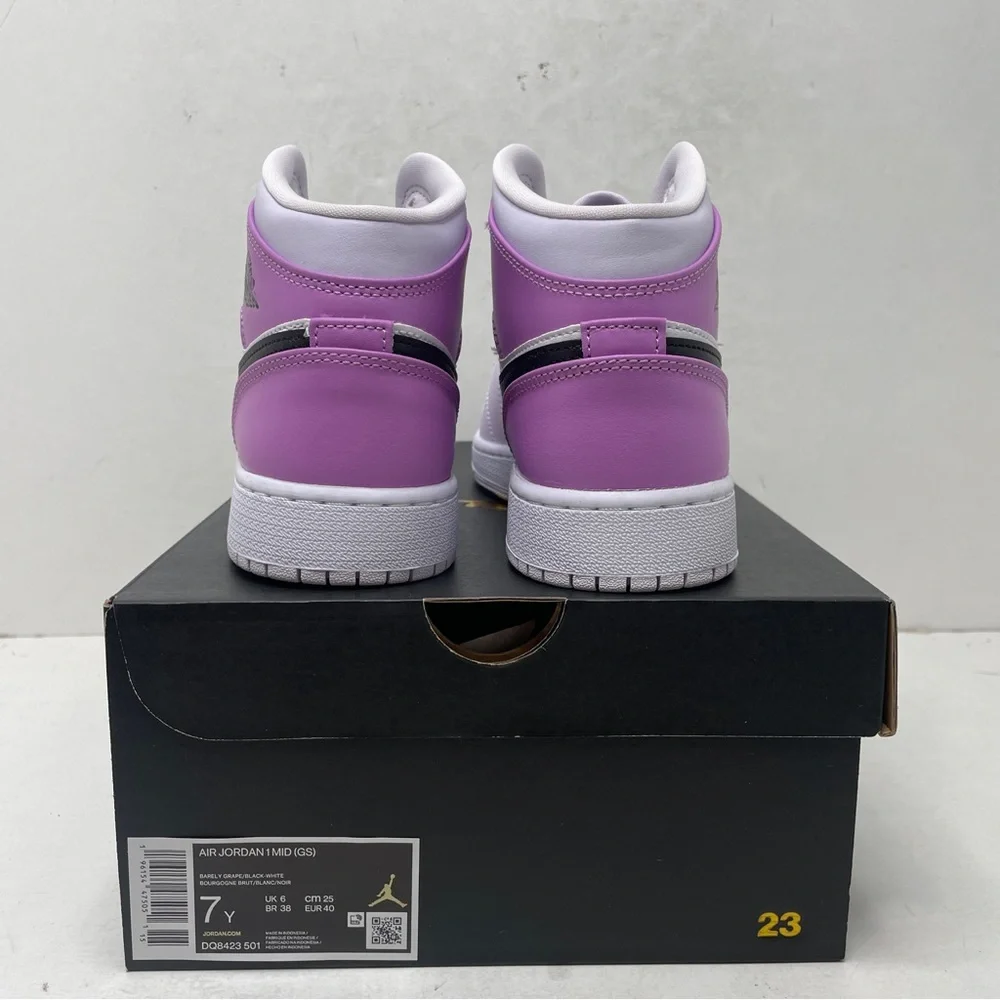 Nike Air Jordan 1 Retro Mid GS “Barely Grape/Lilac” 2023 - Picture 4 of 4